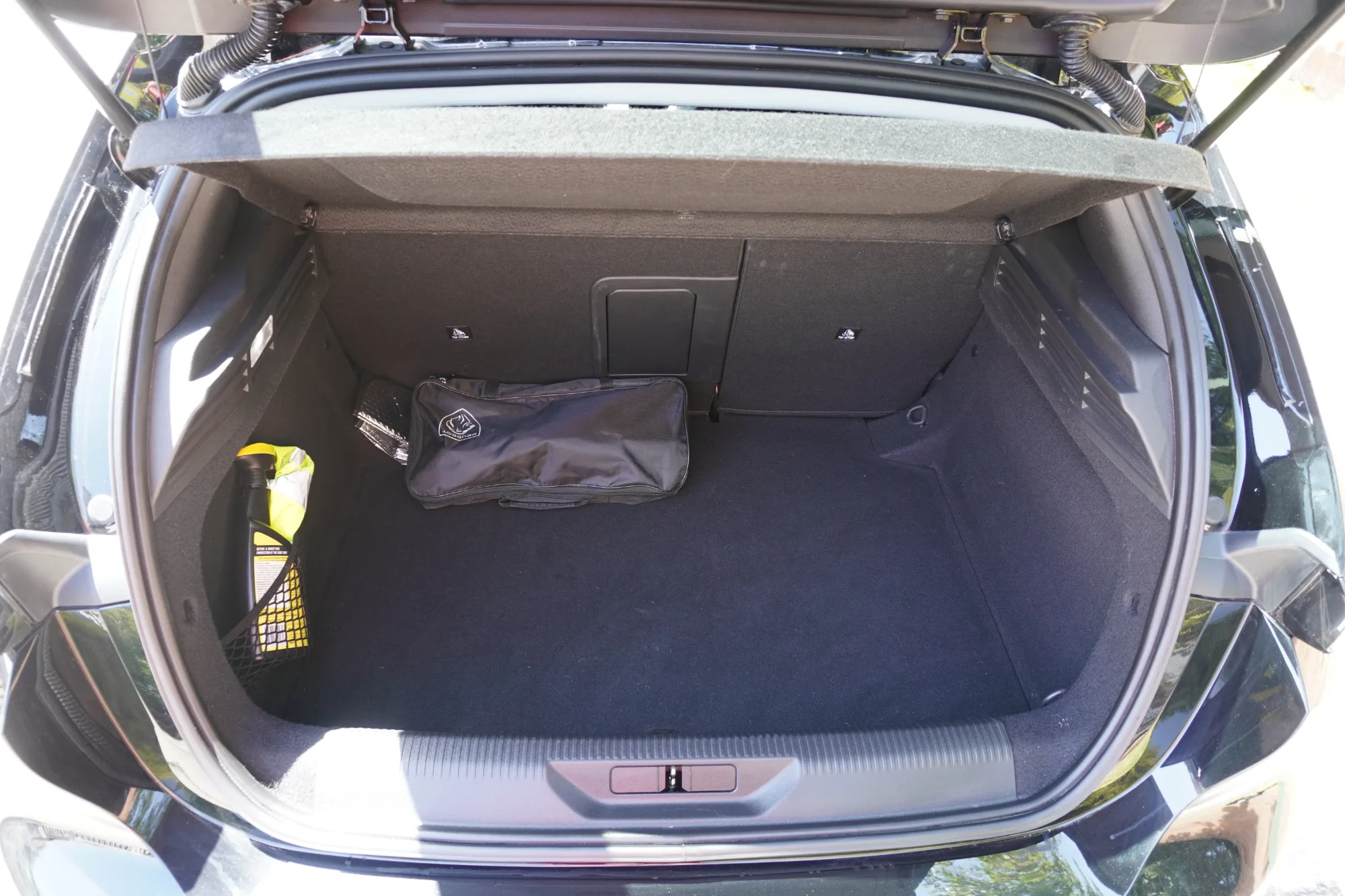 Peugeot 308 ALLURE PACK 1.5 BLUEHDI 130 EAT8 2025 — foto 10