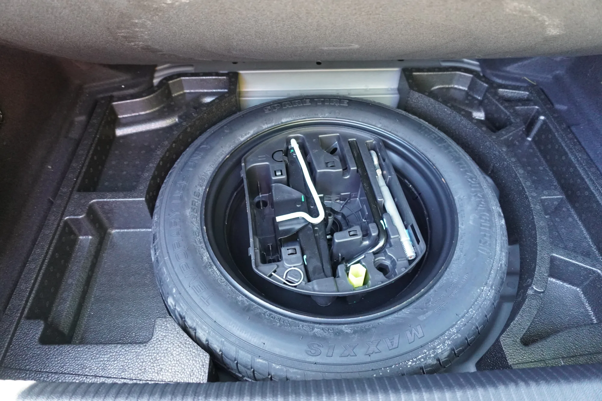 Peugeot 308 ALLURE PACK 1.5 BLUEHDI 130 EAT8 2025 — foto 11