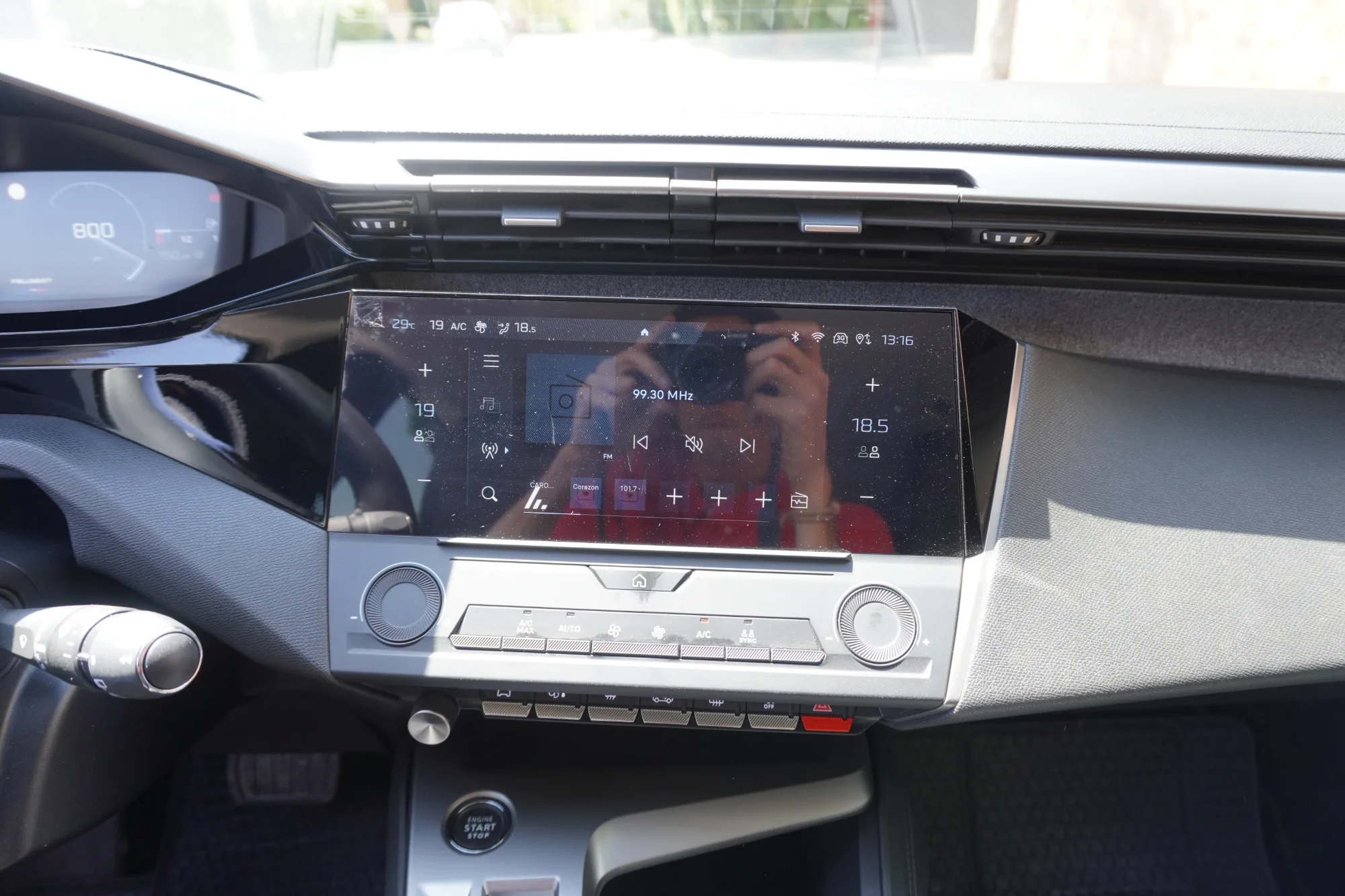 Peugeot 308 ALLURE PACK 1.5 BLUEHDI 130 EAT8 2025 — foto 25