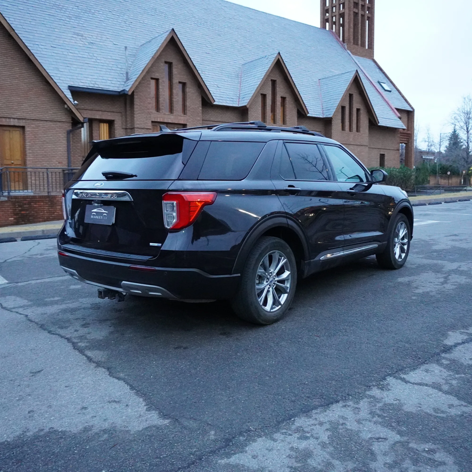 Ford Explorer XLT 4x4 2.3 Año 2023 — foto 5