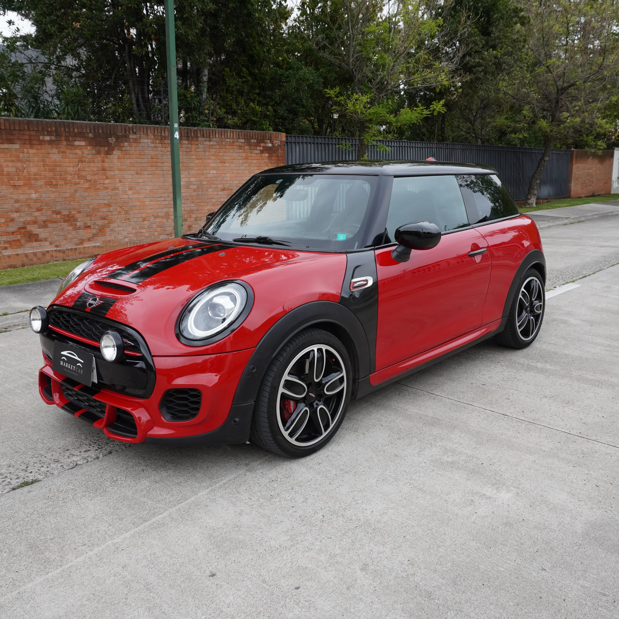 MINI Cooper S JCW F56 Año 2021 — foto 1