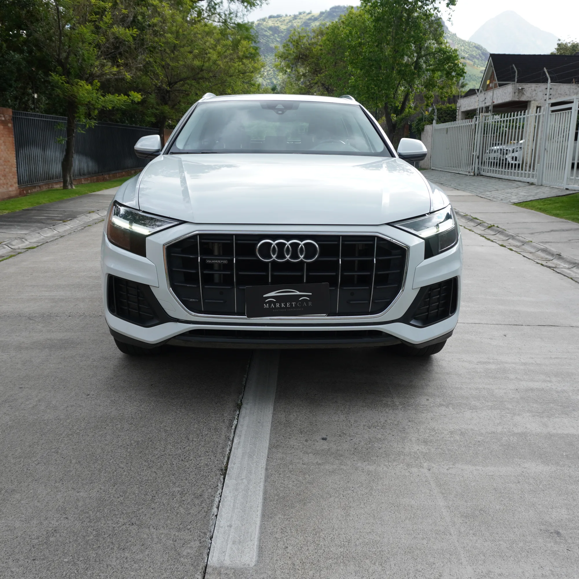 Audi Q8 45 TDI 3.0 Año 2022 — foto 2
