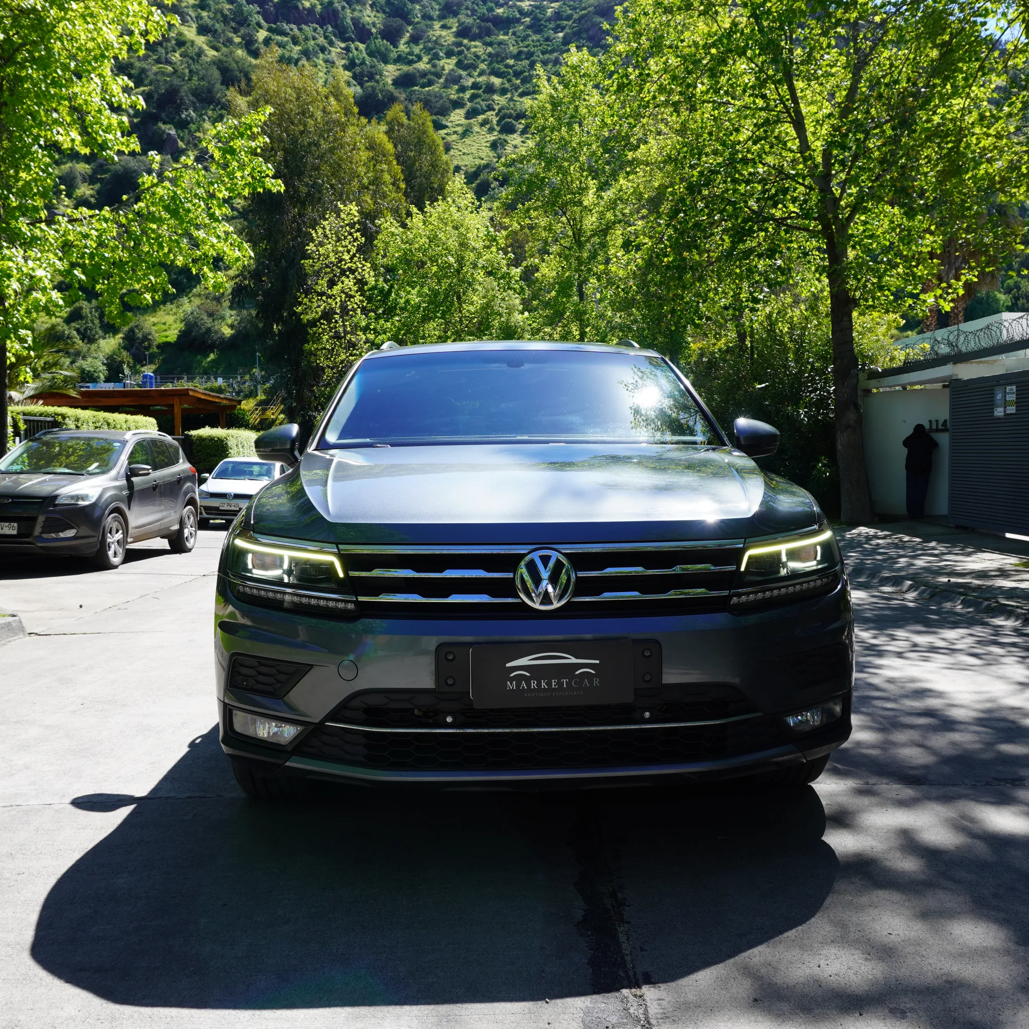Volkswagen Tiguan  2.0 Limited TSI 4Motion Año 2019 — foto 2