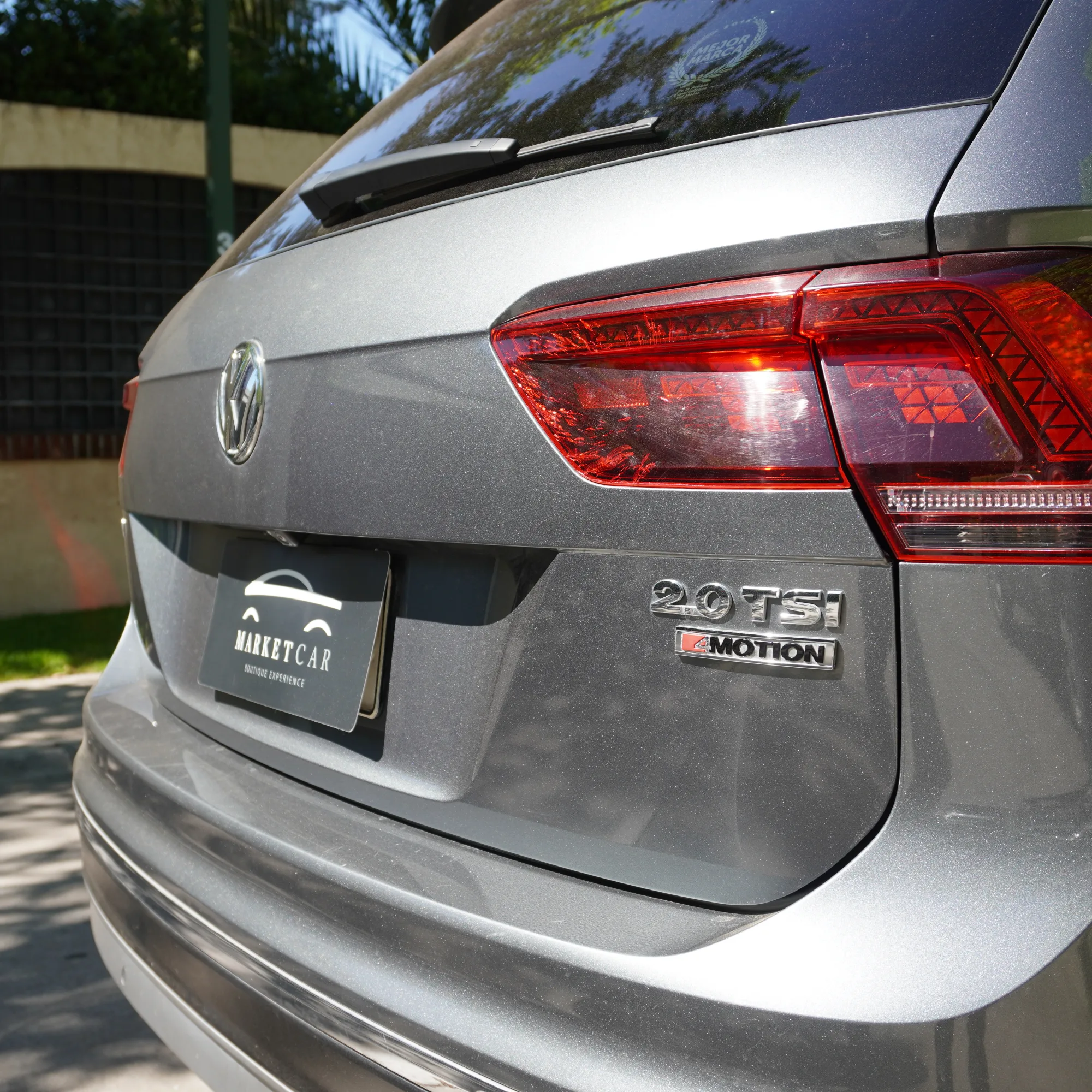 Volkswagen Tiguan  2.0 Limited TSI 4Motion Año 2019 — foto 17