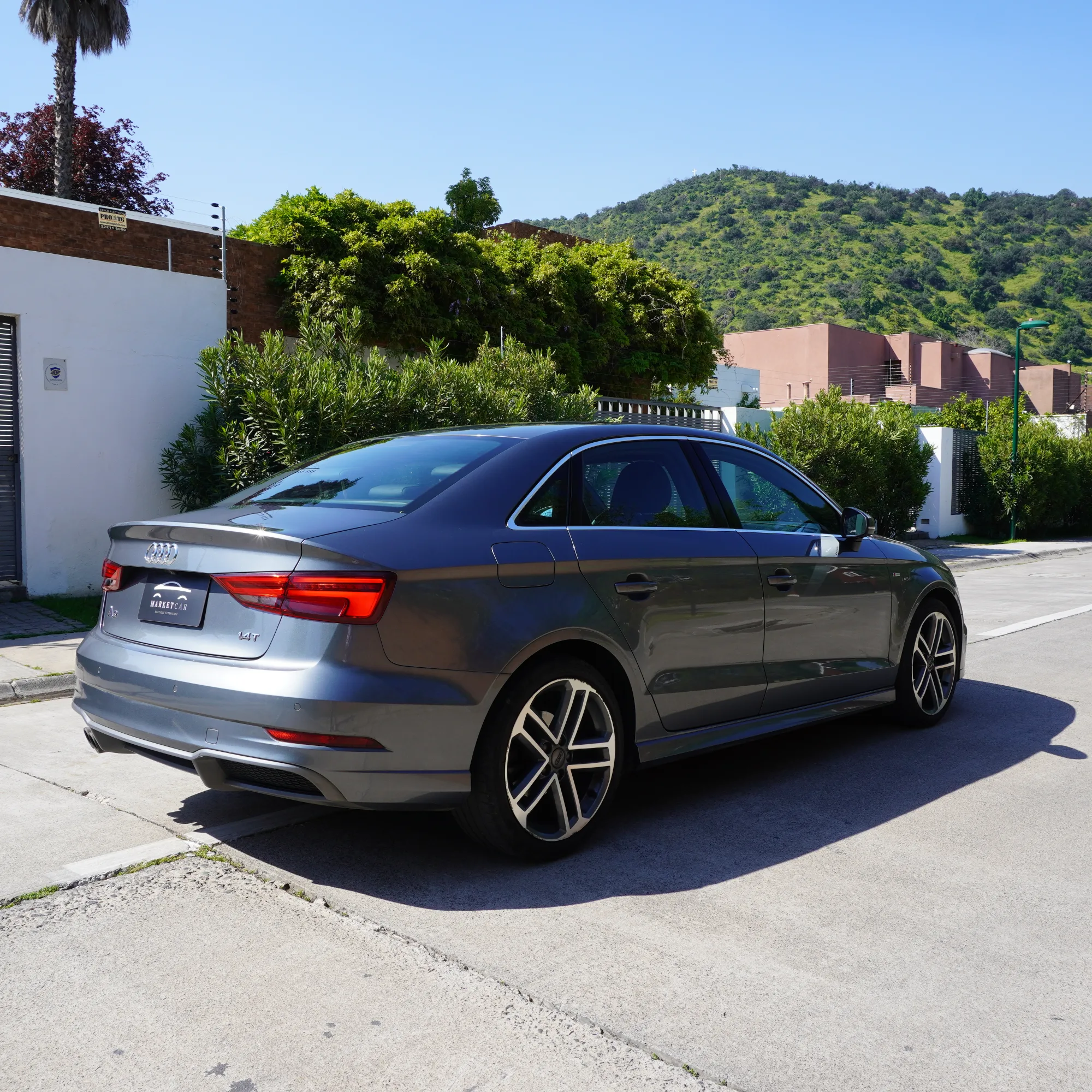 Audi A3 Otto 1.4 AT Año 2019 — foto 5