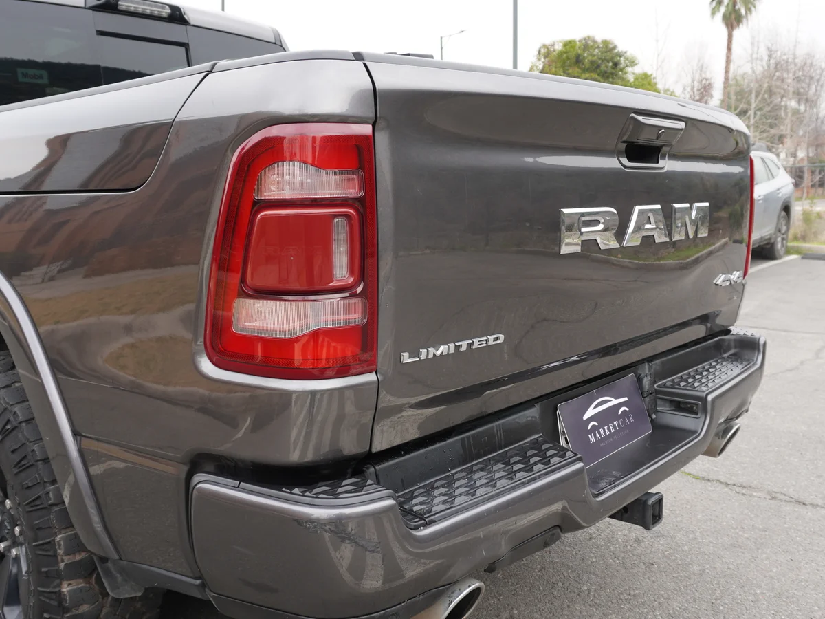 RAM 1500 Limited 4x4 5,7 V8 — foto 15