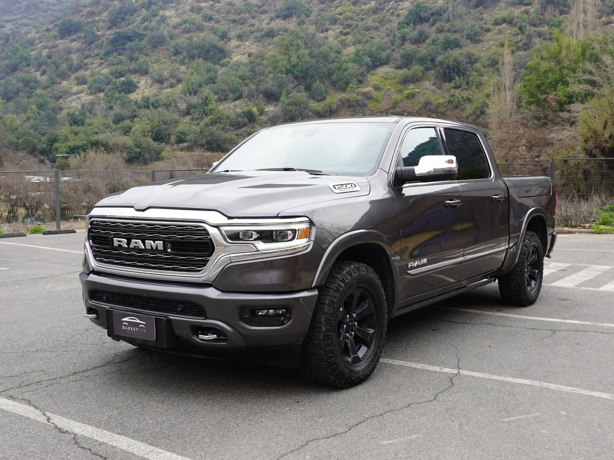 RAM 1500 Limited 4x4 5,7 V8 — foto 1
