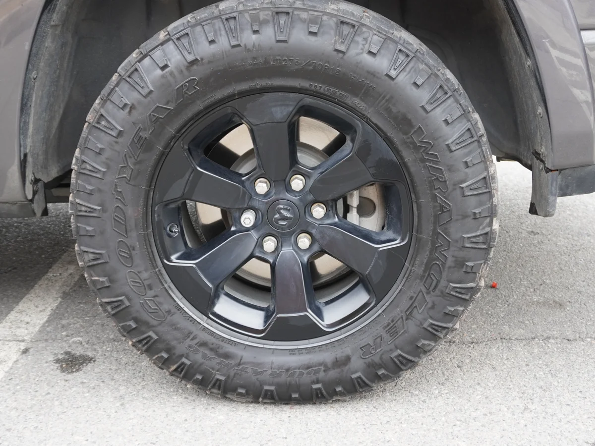 RAM 1500 Limited 4x4 5,7 V8 — foto 17
