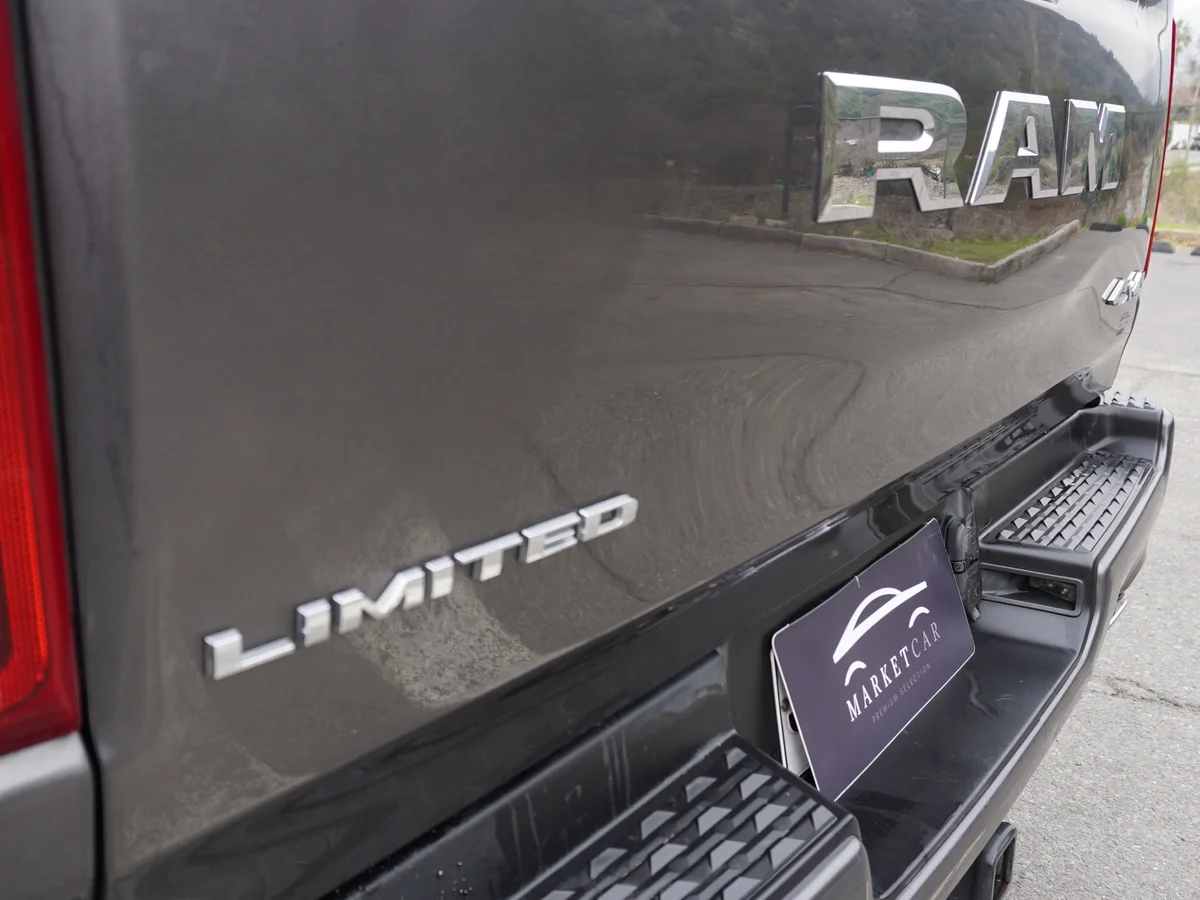 RAM 1500 Limited 4x4 5,7 V8 — foto 21