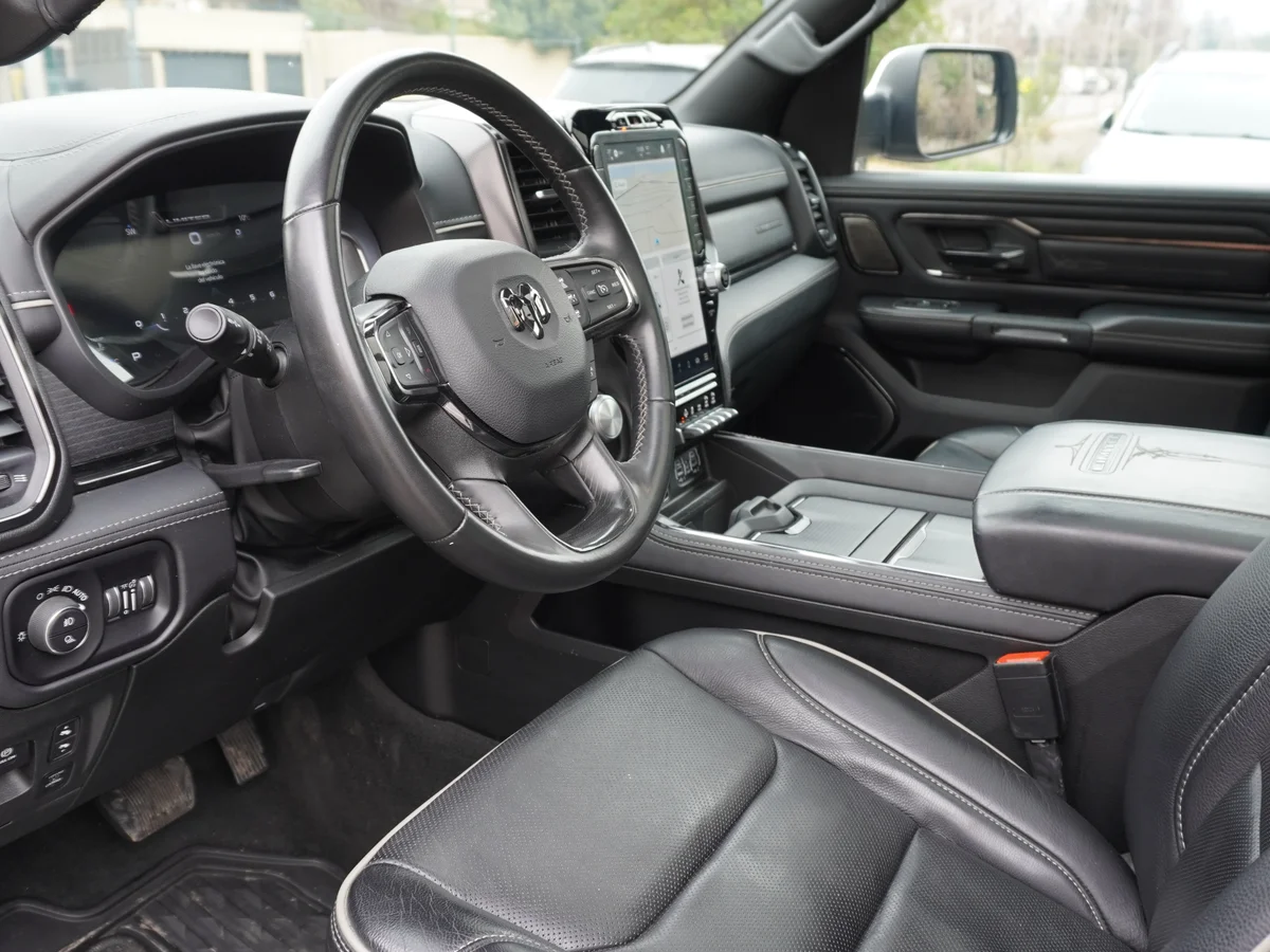 RAM 1500 Limited 4x4 5,7 V8 — foto 37
