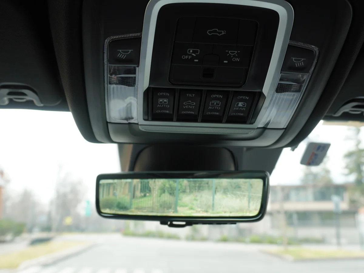 RAM 1500 Limited 4x4 5,7 V8 — foto 30