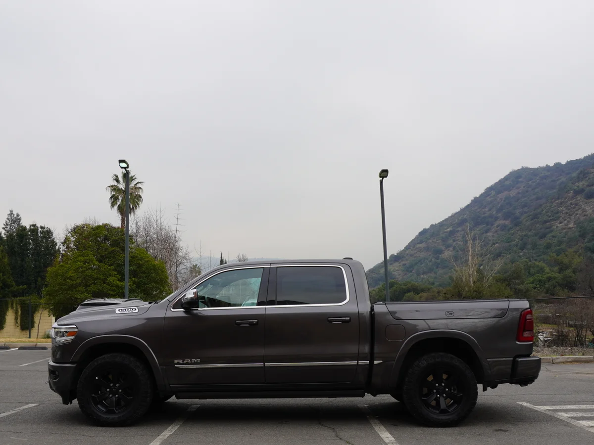RAM 1500 Limited 4x4 5,7 V8 — foto 8