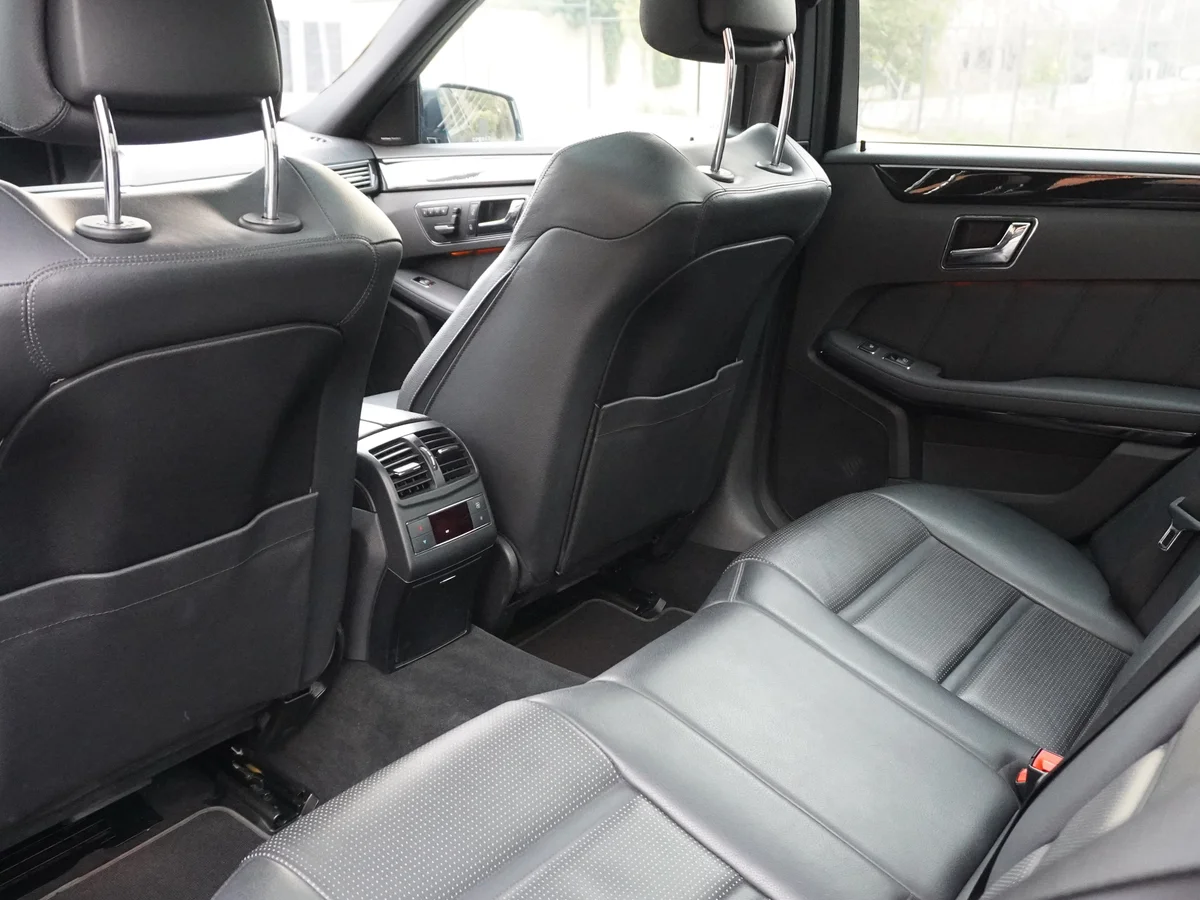Mercedes Benz E63 AMG 6.2 — foto 25