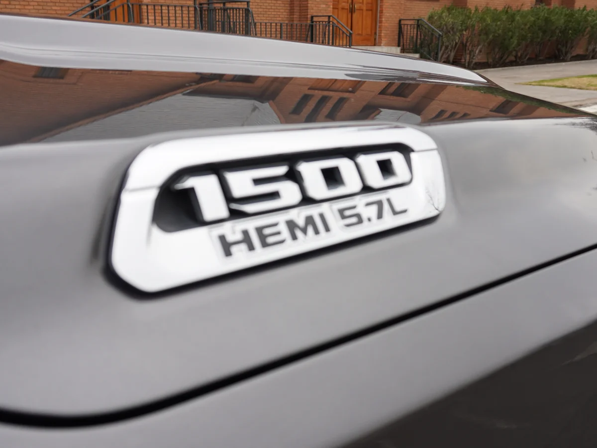 RAM 1500 Limited 4x4 5,7 V8 — foto 24
