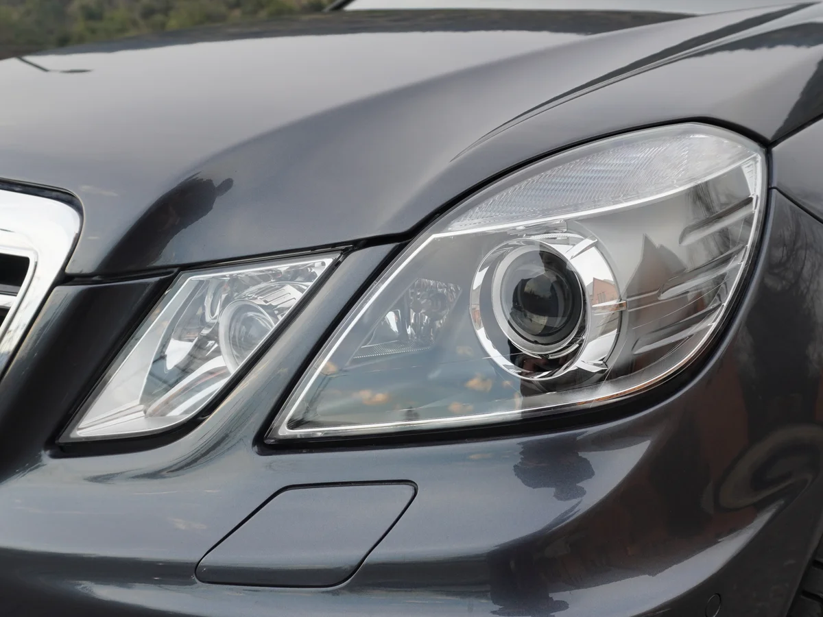Mercedes Benz E63 AMG 6.2 — foto 21