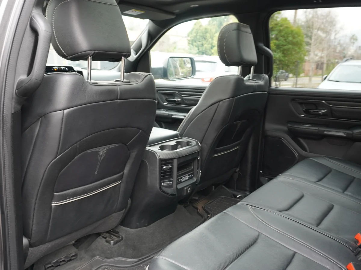 RAM 1500 Limited 4x4 5,7 V8 — foto 26