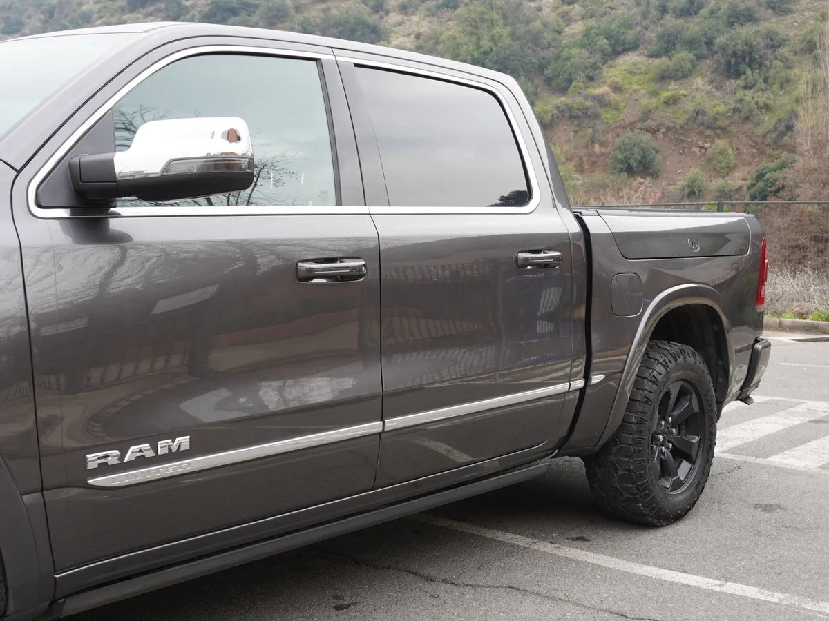 RAM 1500 Limited 4x4 5,7 V8 — foto 9